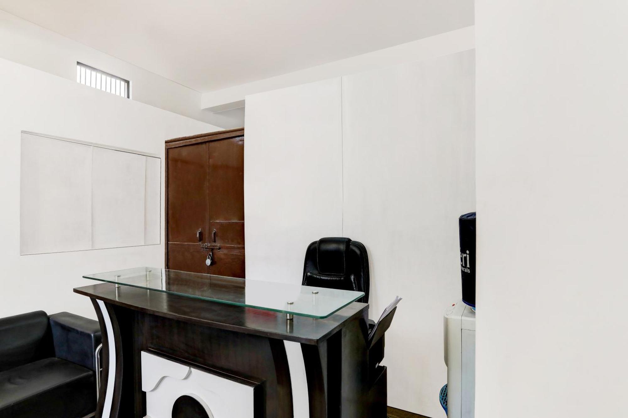 Hotel O Blu Moon Ghaziabad Eksteriør billede