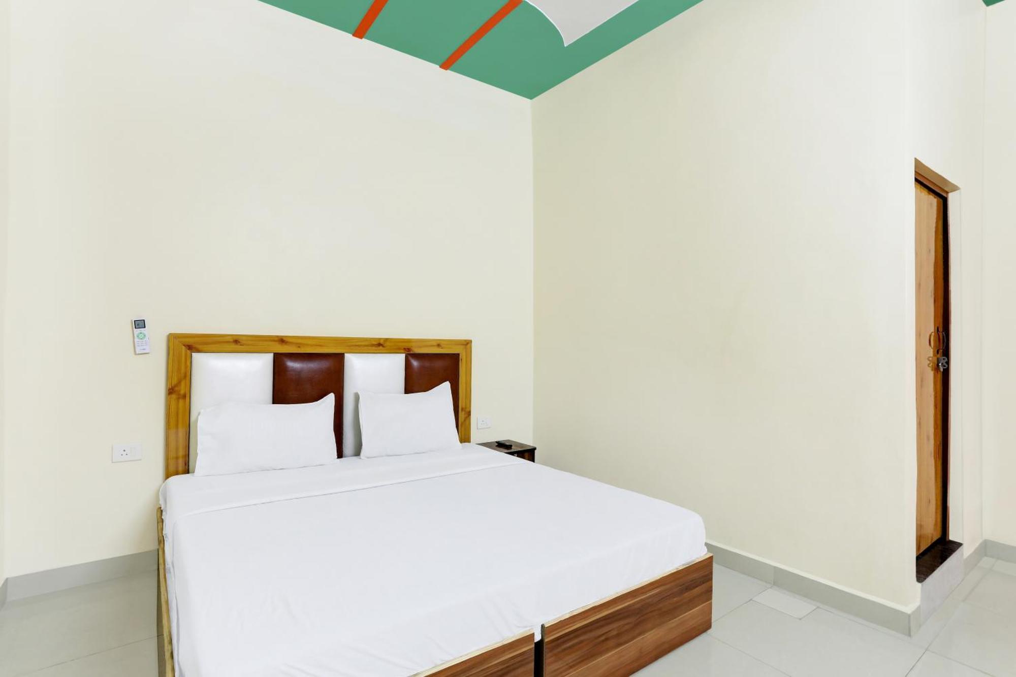 Hotel O Blu Moon Ghaziabad Eksteriør billede