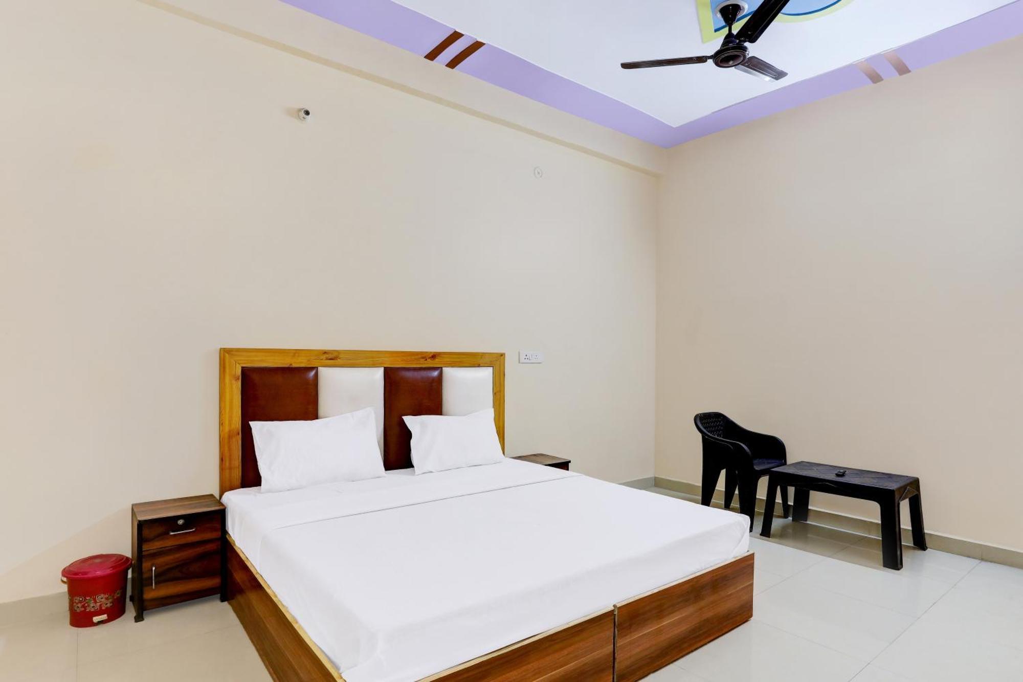 Hotel O Blu Moon Ghaziabad Eksteriør billede